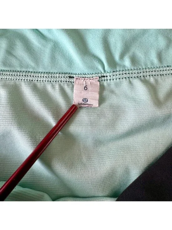 LULULEMON Run Times Shorts Womens 6 Black 4" Athletic Running Gym Speed Short - Picture 4 of 9